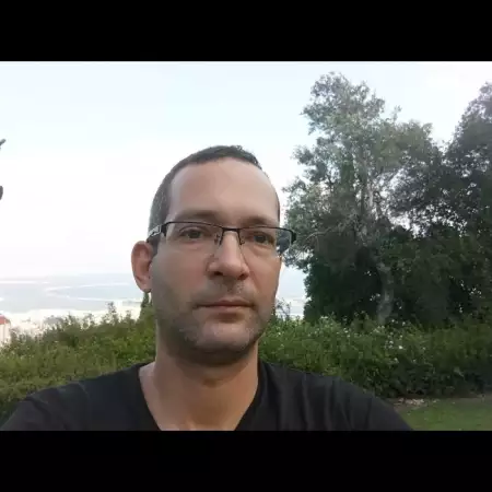 צבי, 47Хайфа