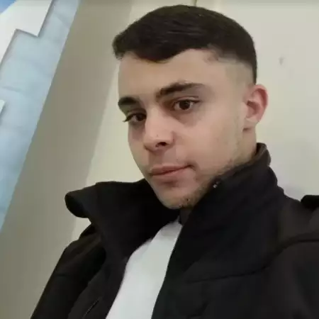 שלמה, 27Петах Тиква