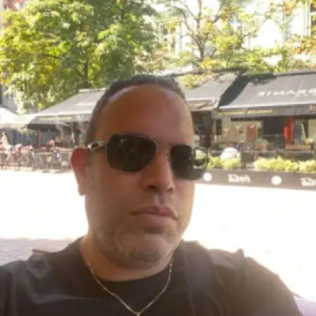 עוז, 42Йехуд
