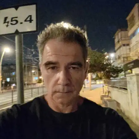 אהרון, 53Петах Тиква